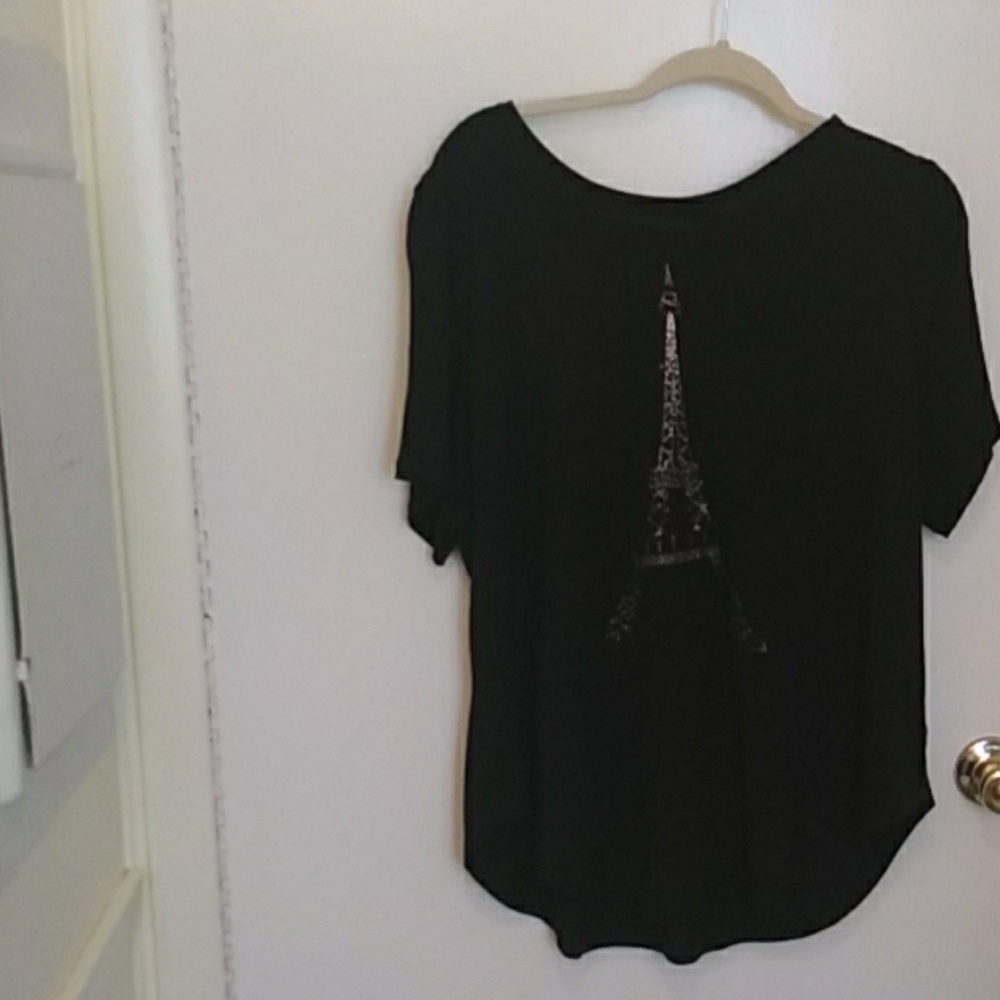 Old Navy Eiffel Tower Paris tee